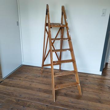 Mooie vintage Schilder Trap 150cm beschikbaar voor biedingen