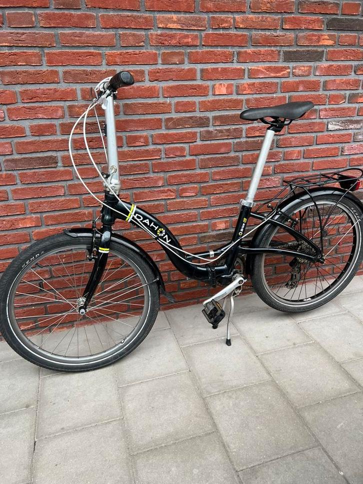 Dahon Briza D8 24 inch vouwfiets, Fietsen en Brommers, Fietsen | Vouwfietsen, Dahon, 20 inch of meer, Versnellingen, Ophalen