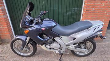 Aprilia Pegaso 650 koel probleem voor onderdelen schade 34K beschikbaar voor biedingen