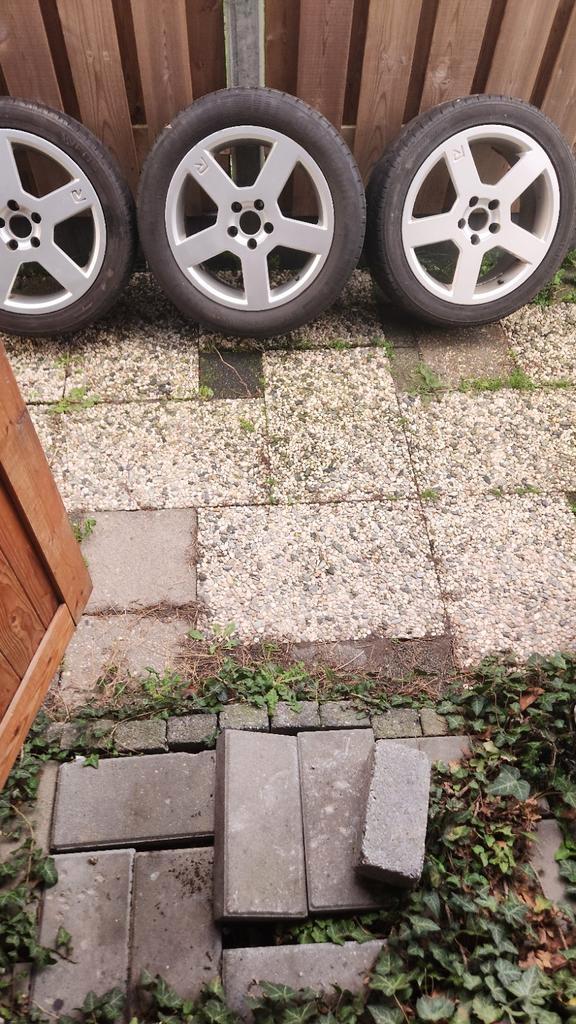 Te Koop aangeboden 3 Volvo V70R / S60, 17 inch Pegasus velg, Auto-onderdelen, Banden en Velgen, Zomerbanden, 17 inch, 225 mm, Gebruikt