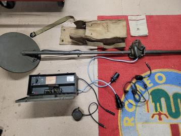 Metaal mijn detector SCR-625 in kist US ARMY  beschikbaar voor biedingen