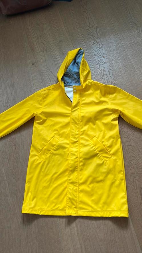 Gele zgan petit bateau regenjas (mt 10/140), Kinderen en Baby's, Kinderkleding | Maat 140, Zo goed als nieuw, Jongen of Meisje