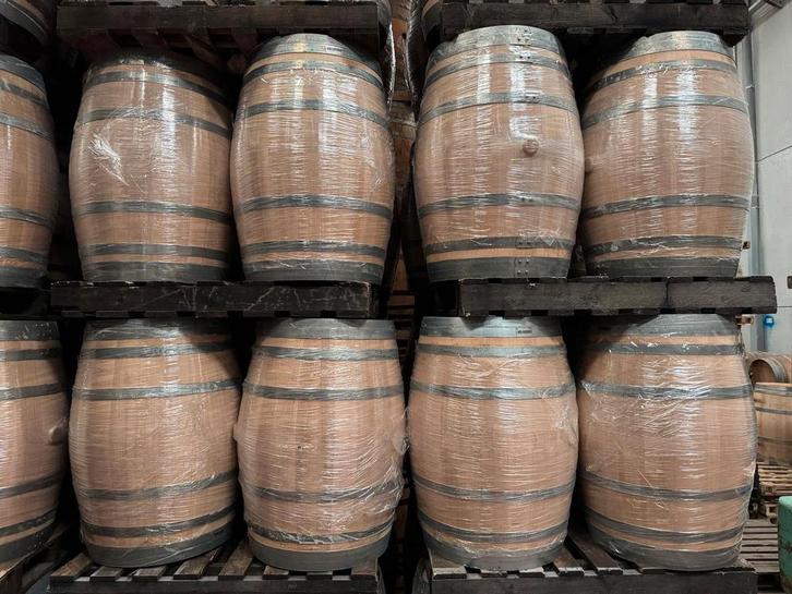 Regenton  whisky en blanke wijn vaten, Tuin en Terras, Regentonnen, Zo goed als nieuw, Hout, 150 liter of meer, Ophalen