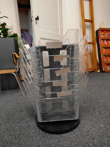 Brochurehouder / Tijdschriftenrek beschikbaar voor biedingen