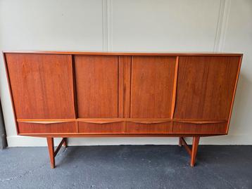 Vintage Deens highboard kast van EW Bach teak hout. beschikbaar voor biedingen