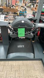 Weber Q2200 met stand, Ophalen of Verzenden, Zo goed als nieuw