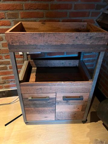 Bar Kastje - Zo Goed Als Nieuw! beschikbaar voor biedingen