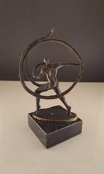 Brons beeldje C.A.N., Antiek en Kunst, Verzenden