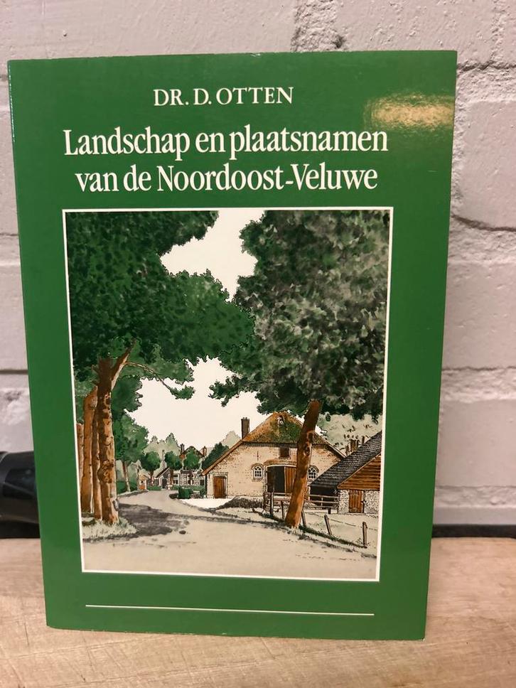 Landschap en Plaatsnamen Noord-Oost Veluwe, Boeken, Streekboeken en Streekromans, Zo goed als nieuw, Gelderland, Ophalen of Verzenden