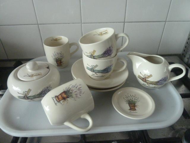 Jet Serviesonderdelen - Lavendel / Lavender, Huis en Inrichting, Keuken | Servies, Zo goed als nieuw, Kop(pen) en/of Schotel(s)