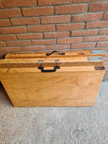 Drie Behangtafels   beschikbaar voor biedingen