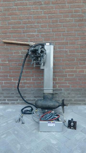 Twee jaar oud, KRAÜTLER elektrische buitenboordmotor 24v beschikbaar voor biedingen