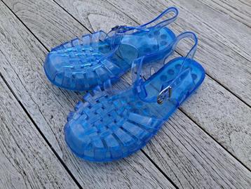 Waterschoenen maat 34 blauw beschikbaar voor biedingen