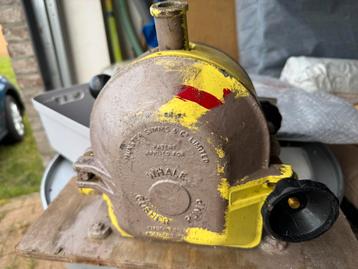 Whale gusher 30 bilge pomp beschikbaar voor biedingen