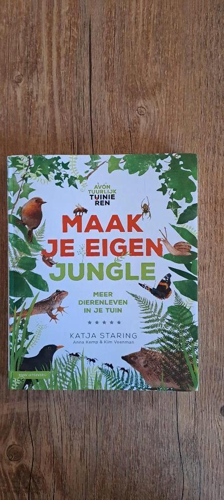 Boek Maak je eigen jungle; meer dierenleven in je tuin, Boeken, Wonen en Tuinieren, Zo goed als nieuw, Tuinieren en Tuinplanten