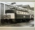 Foto  E Loc 1153, Ophalen of Verzenden, Zo goed als nieuw, Trein, Kaart of Prent