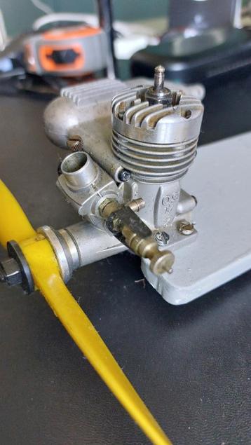 OSMAX 10 nitromotor met prop beschikbaar voor biedingen