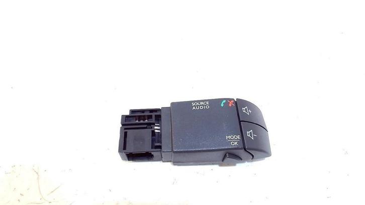 Radio bediening Renault Twingo, Auto diversen, Autoradio's, Ophalen of Verzenden