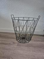 Metalen mand, Huis en Inrichting, Woonaccessoires | Krantenbakken en Lectuurbakken, Ophalen, Zo goed als nieuw