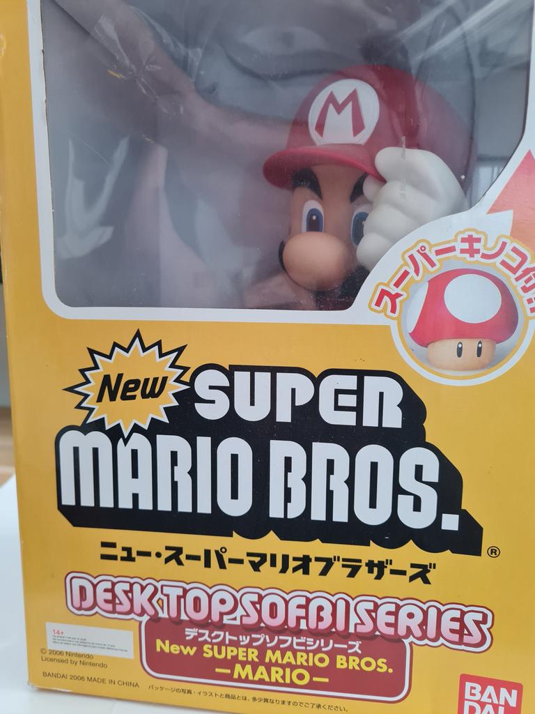 Super Mario Bros Beeld Keramiek Nieuw in Doos, Verzamelen, Beelden en Beeldjes, Ophalen of Verzenden, Nieuw