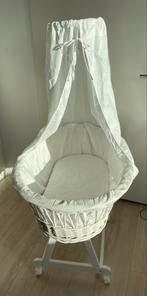 Rotan wiegje met hemeltje, Kinderen en Baby's, Babywiegjes en Ledikanten, Ophalen, Gebruikt, Wieg