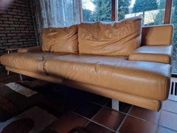 Lederen 2,5 en 3 zits bankstel. 