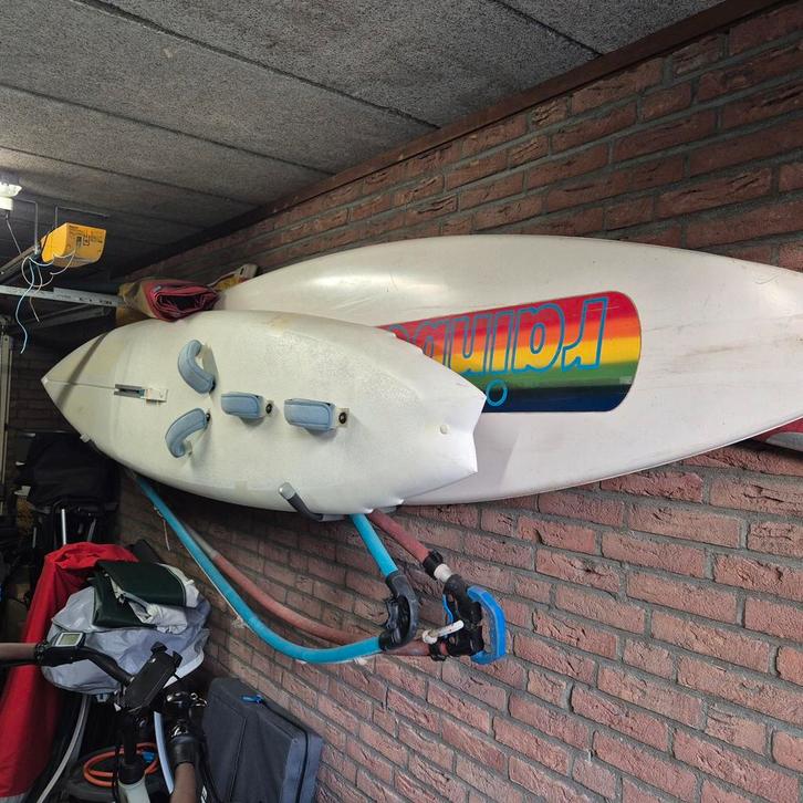 Twee surfplanken, Watersport en Boten, Windsurfen, Gebruikt, Plank, 250 tot 300 cm, Met vin(nen), 5 tot 7 m², Ophalen