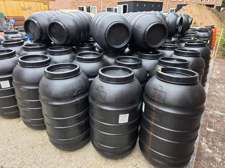 Diverse tonnen, Tuin en Terras, Regentonnen, Zo goed als nieuw, 150 liter of meer, Ophalen