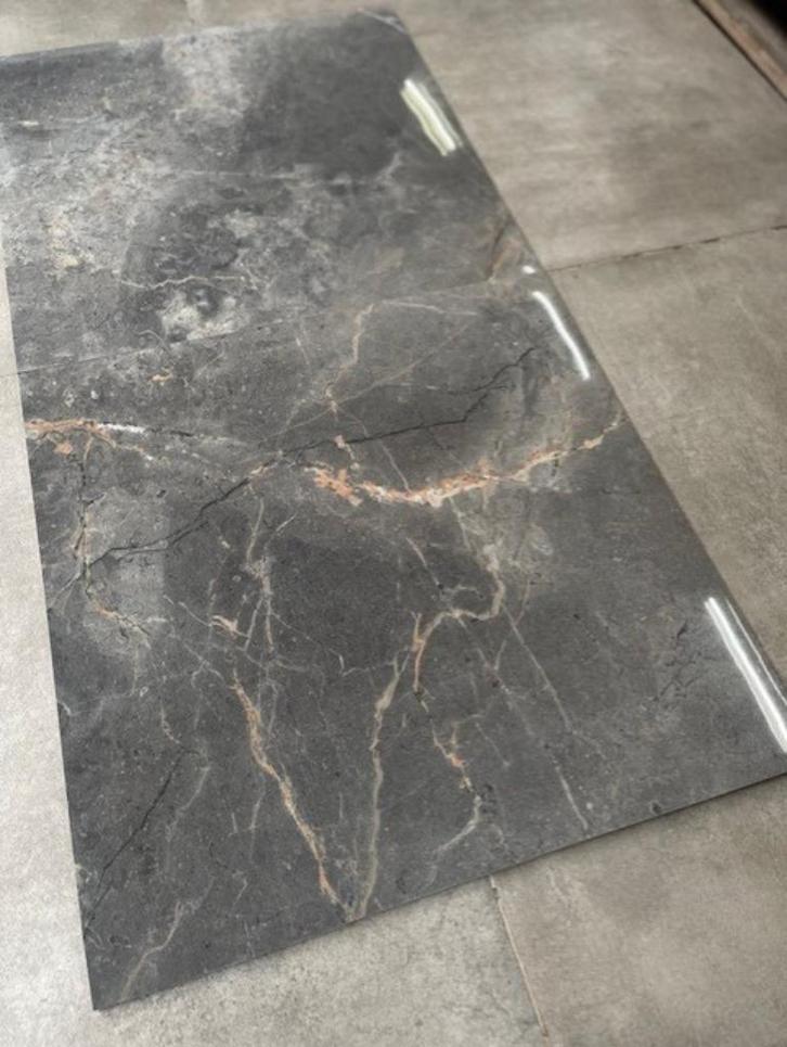 RESTPARTIJ! Vloertegels SRNTY Graphite Poli 60x60 Marmerlook, Tuin en Terras, Tegels en Klinkers, Nieuw, Overige typen, Keramiek