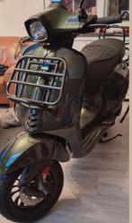 Tk Vespa Sprint S iget 4 takt, Fietsen en Brommers, Scooters | Vespa, Ophalen, Zo goed als nieuw, Benzine