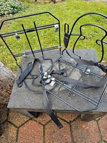 Monkey mee tasdrager 2x beschikbaar voor biedingen
