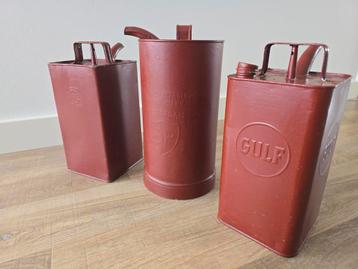 3 prachtige antieke 30S Petroleum kannen Gulf / BP & APC beschikbaar voor biedingen