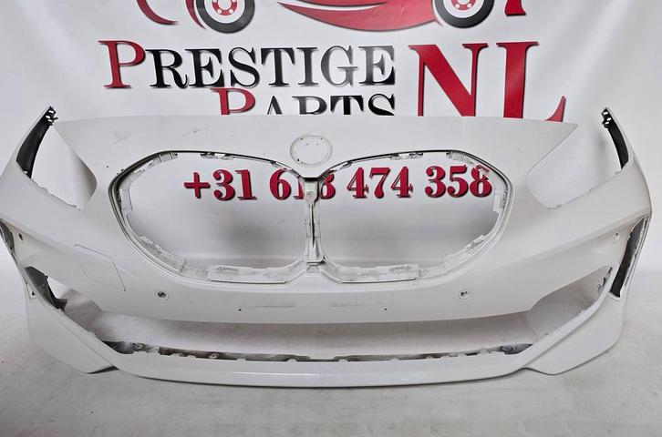 Voorbumper BMW 1 Serie F40 M Pakket 6xPDC 51118070928 Bumper, Auto-onderdelen, Carrosserie en Plaatwerk, Bumper, BMW, Voor, Gebruikt