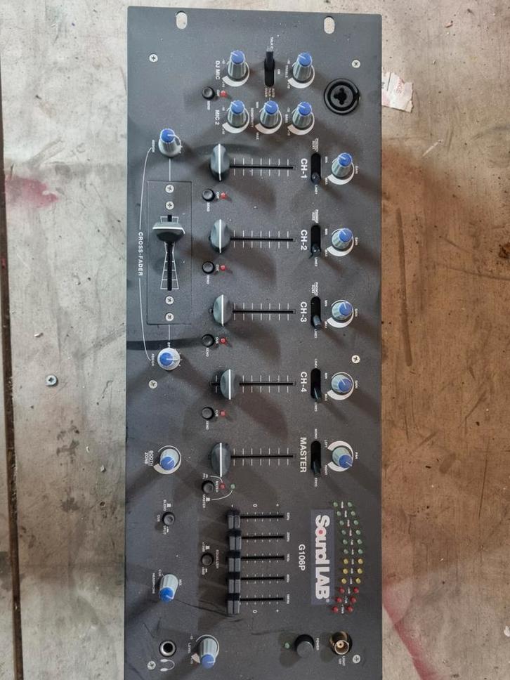 Soundlab G106P Mengpaneel - DJ Mixer, Muziek en Instrumenten, Mengpanelen, Gebruikt, 5 tot 10 kanalen, Microfooningang, Ophalen of Verzenden