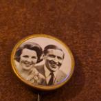 SPELDJE Beatrix en Claus, Verzamelen, Ophalen of Verzenden, Zo goed als nieuw, Speld(je) of Lepel(tje)