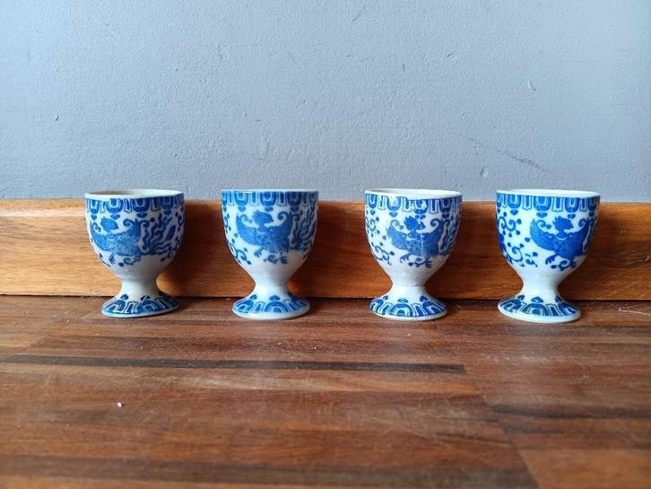 Set van 4 oude Chinese porseleinen eierdopjes, gemerkt, Antiek en Kunst, Antiek | Porselein, Ophalen of Verzenden