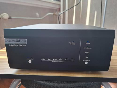 MUSICAL FIDELITY M1 + WIREWORLD ULTRAVIOLET USB KABEL, Audio, Tv en Foto, Converters, Zo goed als nieuw, Ophalen