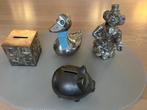 Vier vintage metalen verzilverde spaarpotten., Verzamelen, Spaarpotten, Ophalen of Verzenden, Zo goed als nieuw, Metaal of Blik
