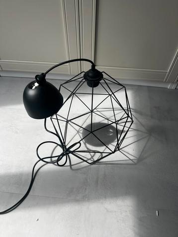 Hanglamp van IKEA beschikbaar voor biedingen