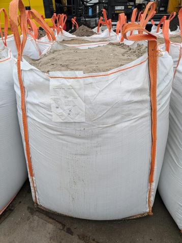 Aanvulzand of Straatzand in BigBag beschikbaar voor biedingen