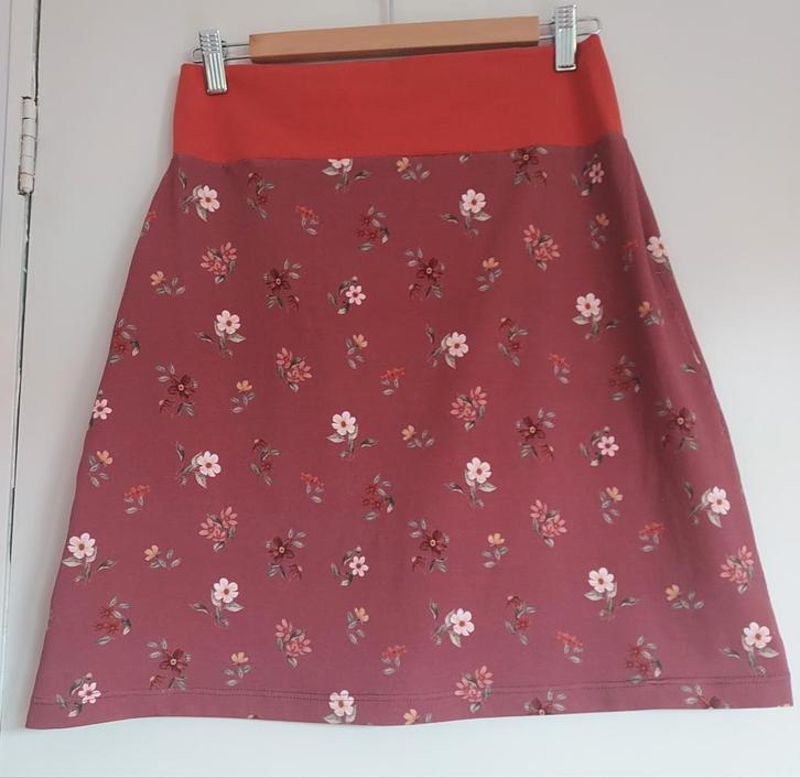 A lijn rokje zelf gemaakt van tricot stof, Kleding | Dames, Rokken, Nieuw, Zwart, Boven de knie, Ophalen of Verzenden