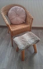 Stoel met voetenbankje, Ophalen, Gebruikt, Hout