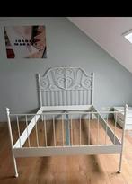 Het mooie Ikea LEIRVIK bed, 140 bij 200. Goede conditie, Huis en Inrichting, Slaapkamer | Bedden, Gebruikt, 140 cm, Metaal, Wit