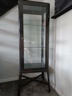 FABRIKÖR Vitrinekast - Donkergrijs, Ophalen