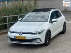 Volkswagen Golf eTSI Life Business!2022 Panodak!IQ-Light!Cam, Gebruikt, Euro 6, 1202 kg, Bedrijf