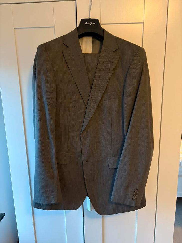 Van Gils pak / kostuum grijs, Kleding | Heren, Kostuums en Colberts, Zo goed als nieuw, Maat 48/50 (M), Grijs, Ophalen of Verzenden