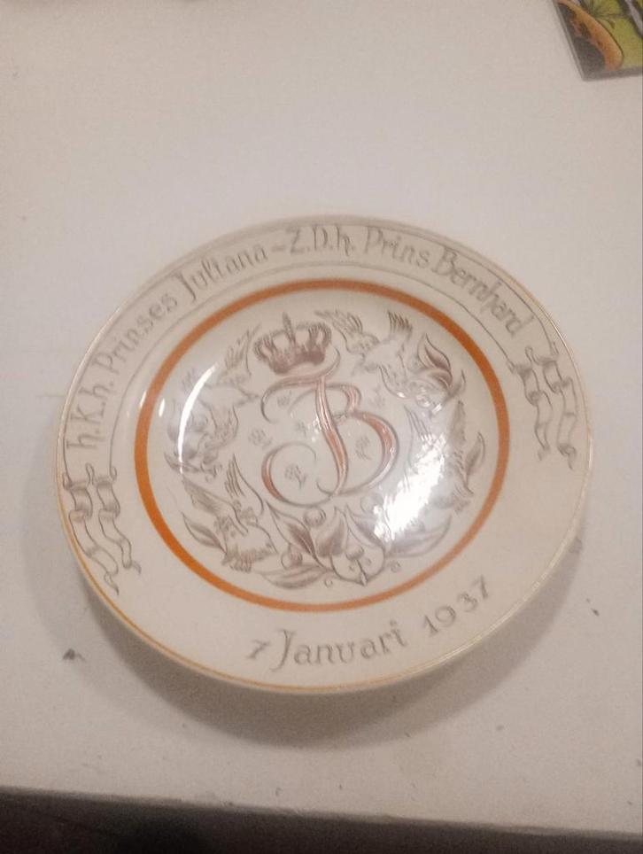 Antiek bordje Juliana & Bernhard 1937, Antiek en Kunst, Antiek | Wandborden en Tegels, Ophalen of Verzenden