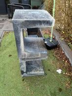 Betonnen U-profiel 2 stuks, Tuin en Terras, Tuinbeelden, Ophalen, Gebruikt, Beton, Abstract beeld