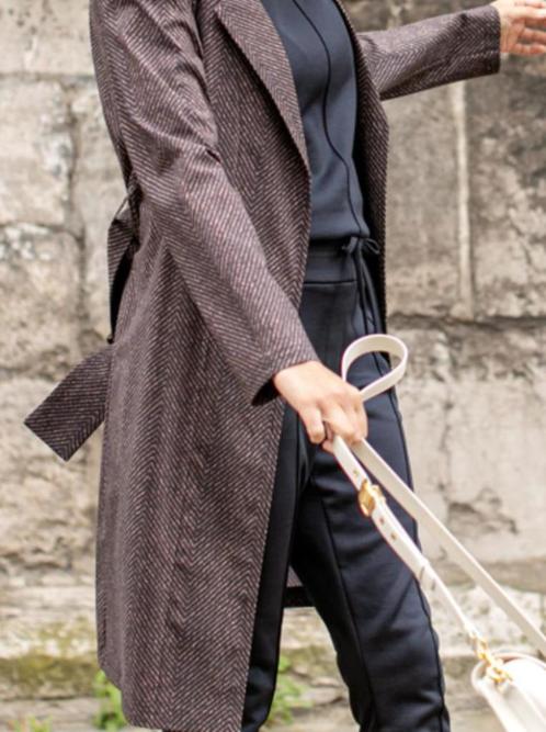 Studio Anneloes  visgraat trenchcoat in zwart /koffie  M, Kleding | Dames, Jassen | Zomer, Zo goed als nieuw, Maat 38/40 (M), Bruin