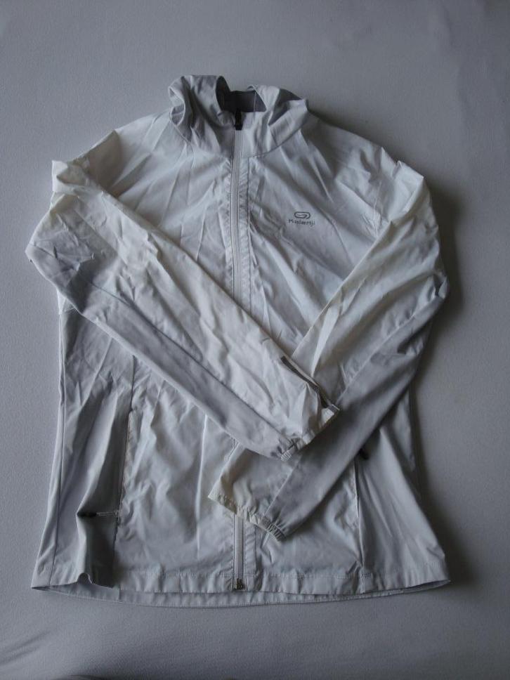 Wit met licht grijs KALENJI sport jack. Maat 38., Kleding | Dames, Sportkleding, Zo goed als nieuw, Overige typen, Maat 38/40 (M)